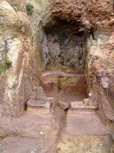 Gangi. M.te Alburchia. Edicola lungo la parete nord. ph Santo Ferraro