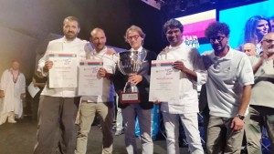 Il momento della premiazione da parte della giuria tecnica delle delegazioni di Italia e Mauritius