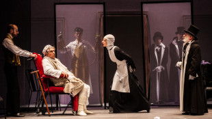 Il malato Immaginario. Gioele Dix, Anna Della Rosa, Pietro Micci. ph Fabio Artese