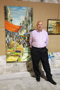 Antonio Cirafisi con una sua produzione